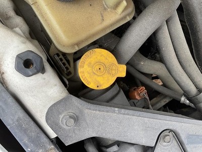 Used Washer Fluid Reservoir fits: 2009 Mazda 3 Htbk standard capacity Grade A