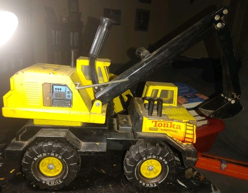 Vintage Tonka Mighty Turbo-Diesel Front End Loader Toy model XMB-975