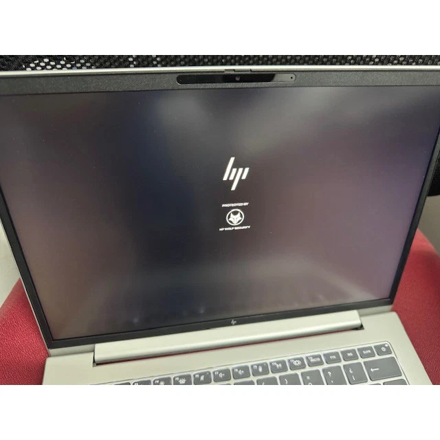 HP EliteBook 645 G11 · Ryzen 5 PRO 7535U · 16GB · 512GB, foto 2 de 5