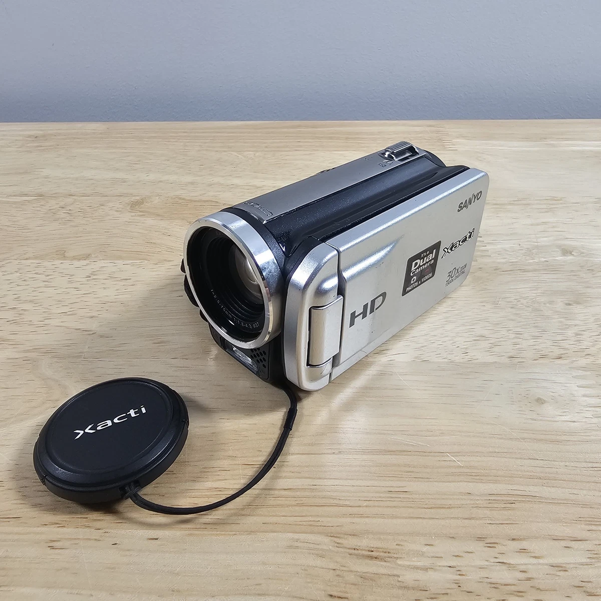 Sanyo Xacti Blue Camcorders for sale | eBay