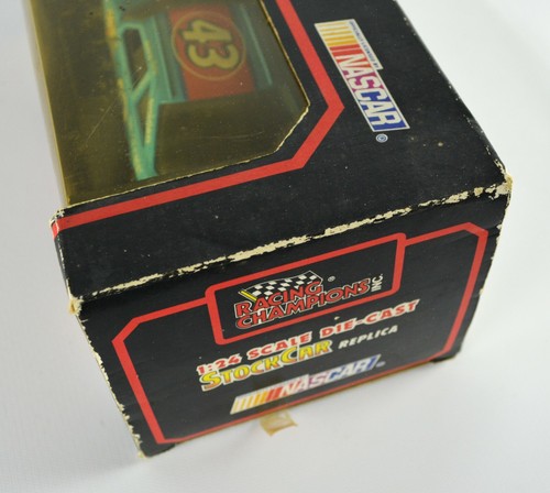 Racing Champions 43 1992 Richard Perry 1/24 modelo de juguete vintage coche Nascar diecast - Imagen 7 de 10