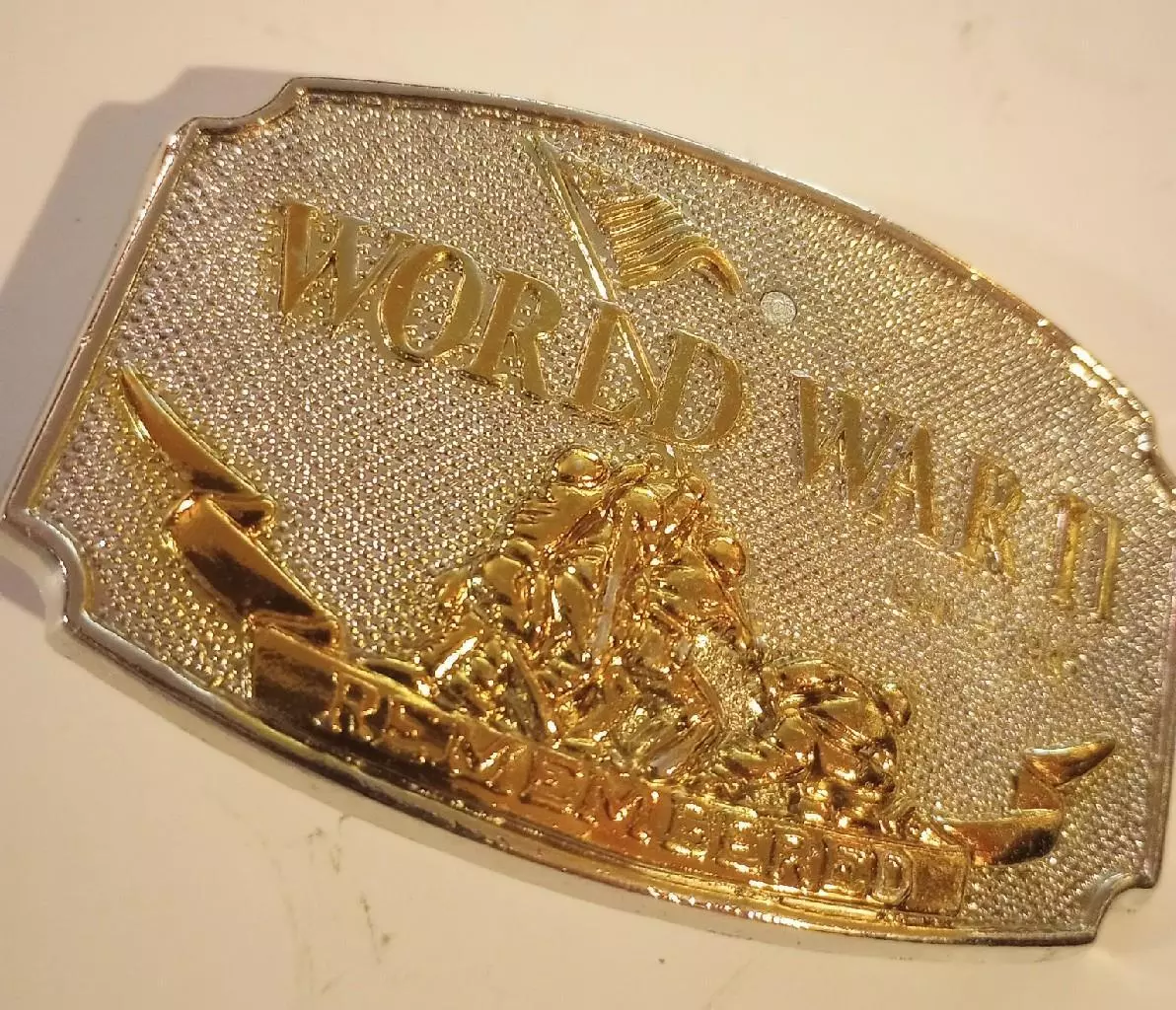 Vintage Belt Buckle World War II Remembered Iwo Jima Monument Silver Gold Tone