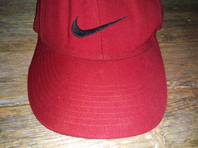 Vintage Nike Classic Pro Fitted Hat Mens Red with Black Swoosh