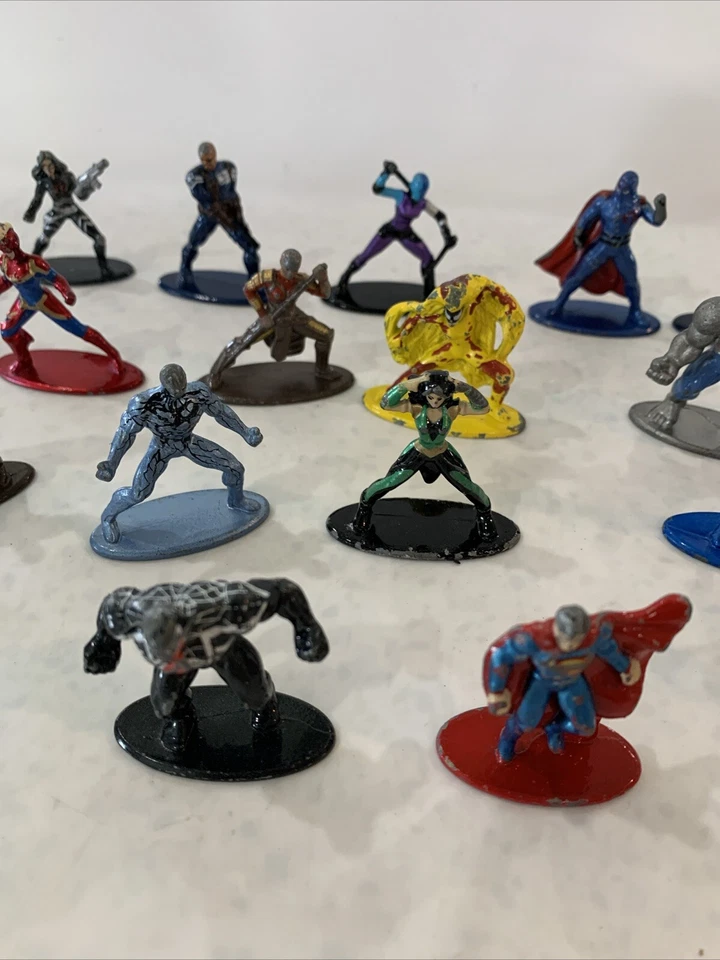 Jada DC Marvel Nano Metalfigs Mini-Figuras Die-Cast Metal - Lote de 22 Foto 3 de 4