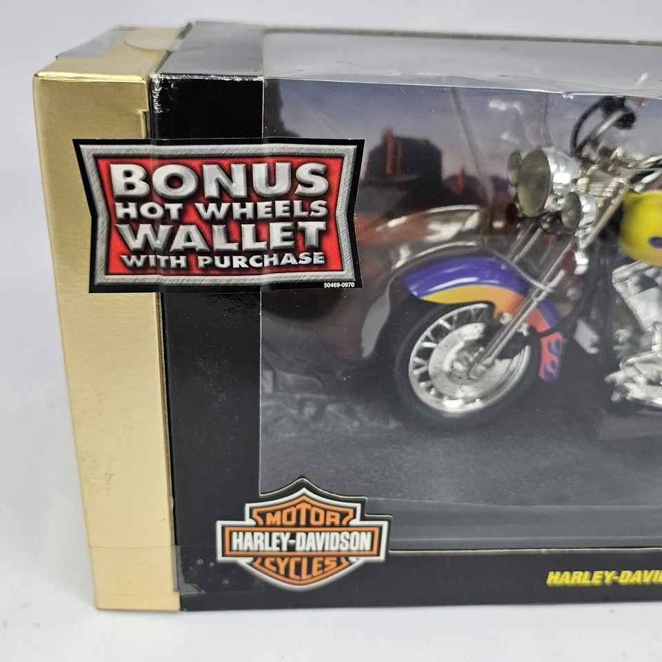 Harley Davidson Softail 1999 Hot Wheels, Purple Flames 1:10 Diecast Bonus Wallet Foto 2 de 4