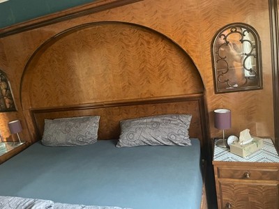 Antikes Schlafzimmer  ca. 100 Jaahre alt