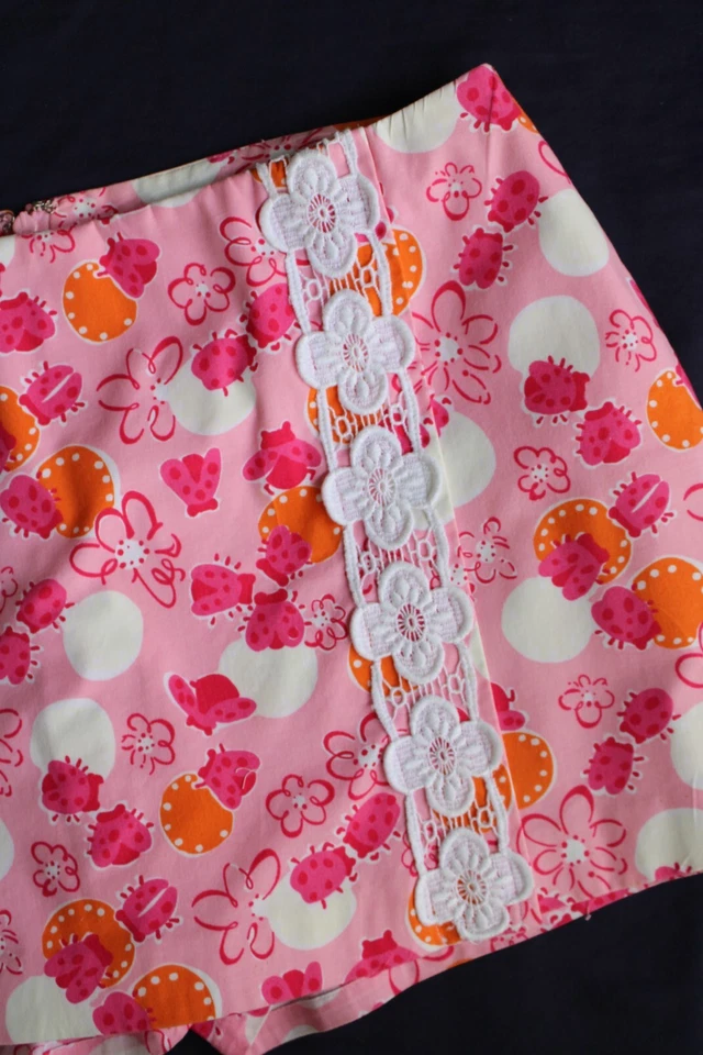 Lilly Pulitzer De Colección Ladybug Vestido Pantalones Cortos Skort Golf Falda Guipur Crochet Encaje 4 Foto 3 de 4