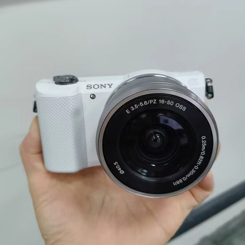 Sony Alpha a5000 Digital Mirrorless Camera Body with PZ 16-50mm Lens - White - Image 2 of 4