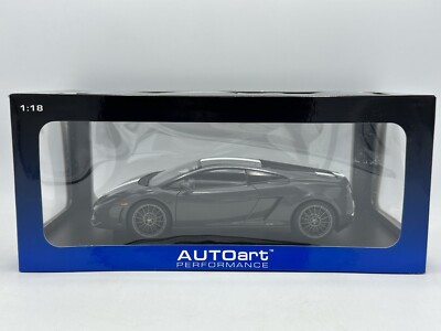 AUTOart 1:18 Scale Diecast Model - Lamborghini Gallardo LP550-2