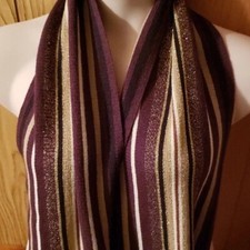 Striped scarf with sparkles