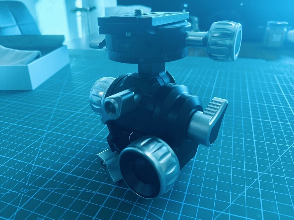 BFC-01A GEAR HEAD Panoramic Geared Ball head Tripod Head for Camera - Image 4 of 4