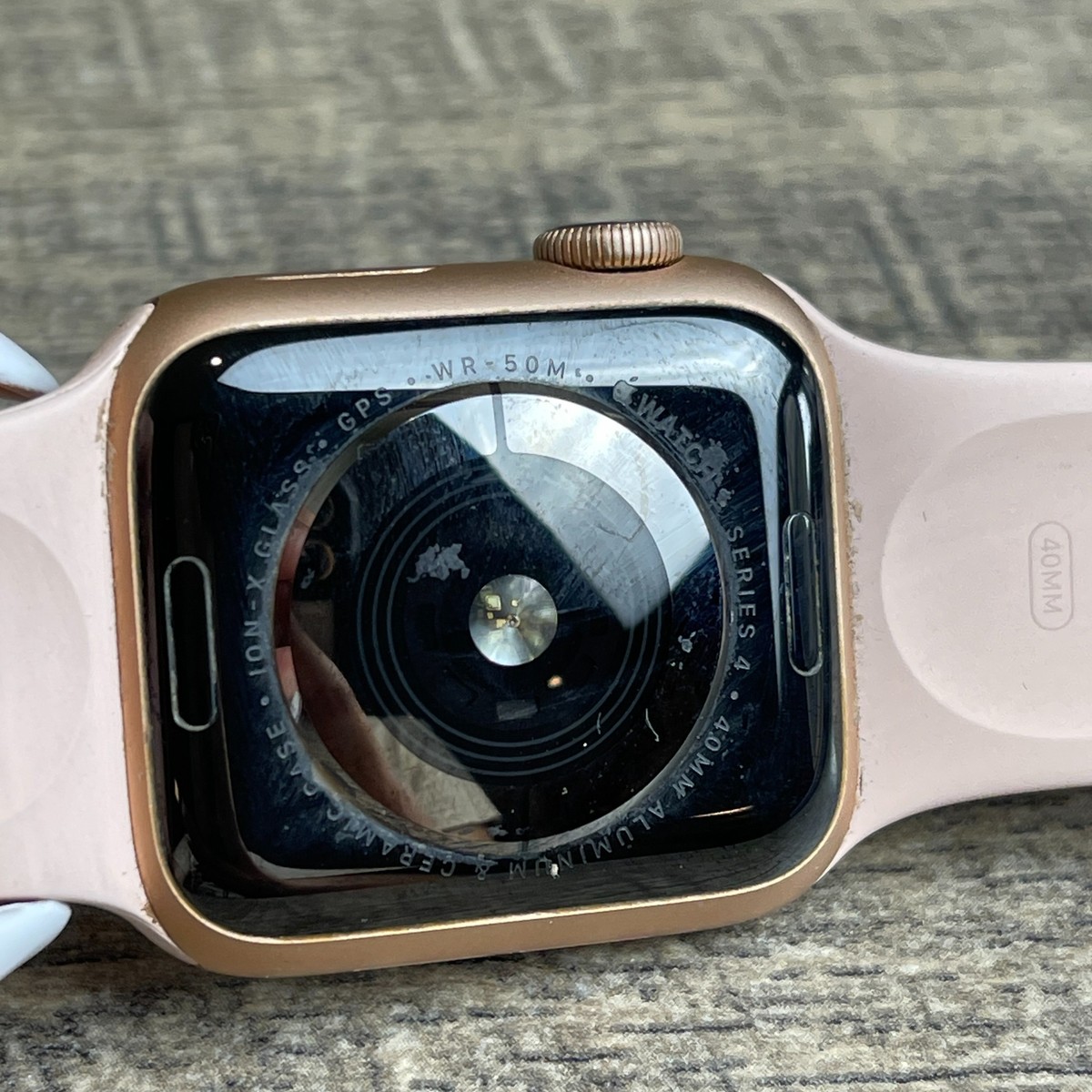 Apple Watch Series 4 GPS Smartwatch Beige Strap 40mm
