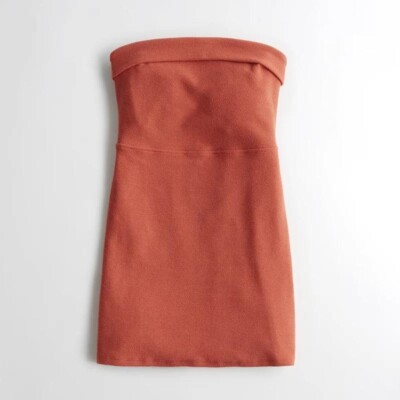 Hollister Social Tourist Kleid trägerlos rostrot Stretch Dixie D'Amelio Gr. XS