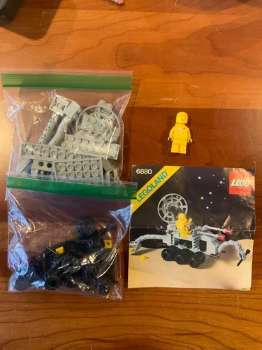 Vintage LEGO Classic Space 6880 Surface Explorer 100% Complete ~ Free Shipping