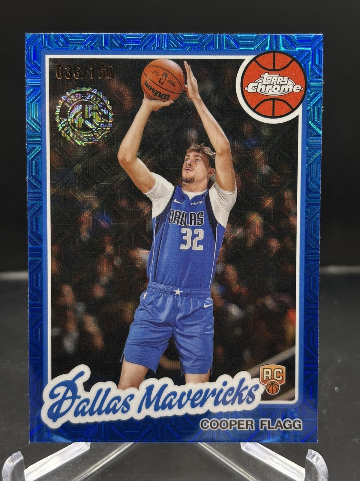 2025-26 Topps Basketball Cooper Flagg Rookie Mojo Blue /150 RC — Dallas Maverick