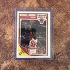 1989-90 Fleer Michael Jordan Chicago Bulls Scoring Average Leader NBA Card #21