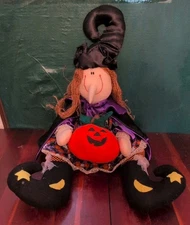Halloween Folk Art Shelf Sitter Witch Doll/Pumpkin Vintage 2002 Four Star Int Co