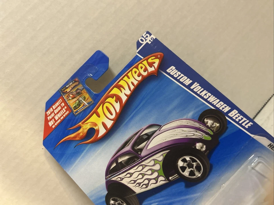 2009 HOT WHEELS HEAT FLEET LOT OF 2 #5/10 VOKLSWAGEN BEETLE PURPLE/WHITE NIP - Image 4 of 4