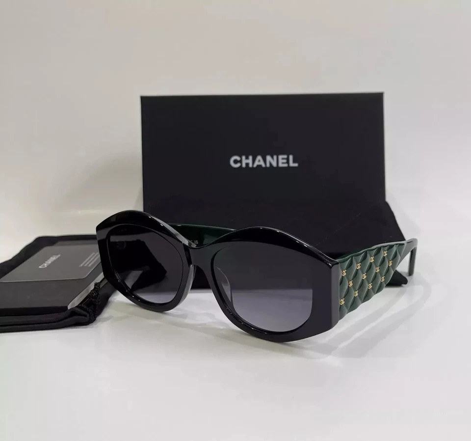 NUEVO CHANEL 5486-A Negro y Verde - Gris Degradado Ovalado Acolchado Logo CC Gafas de Sol Foto 2 de 4