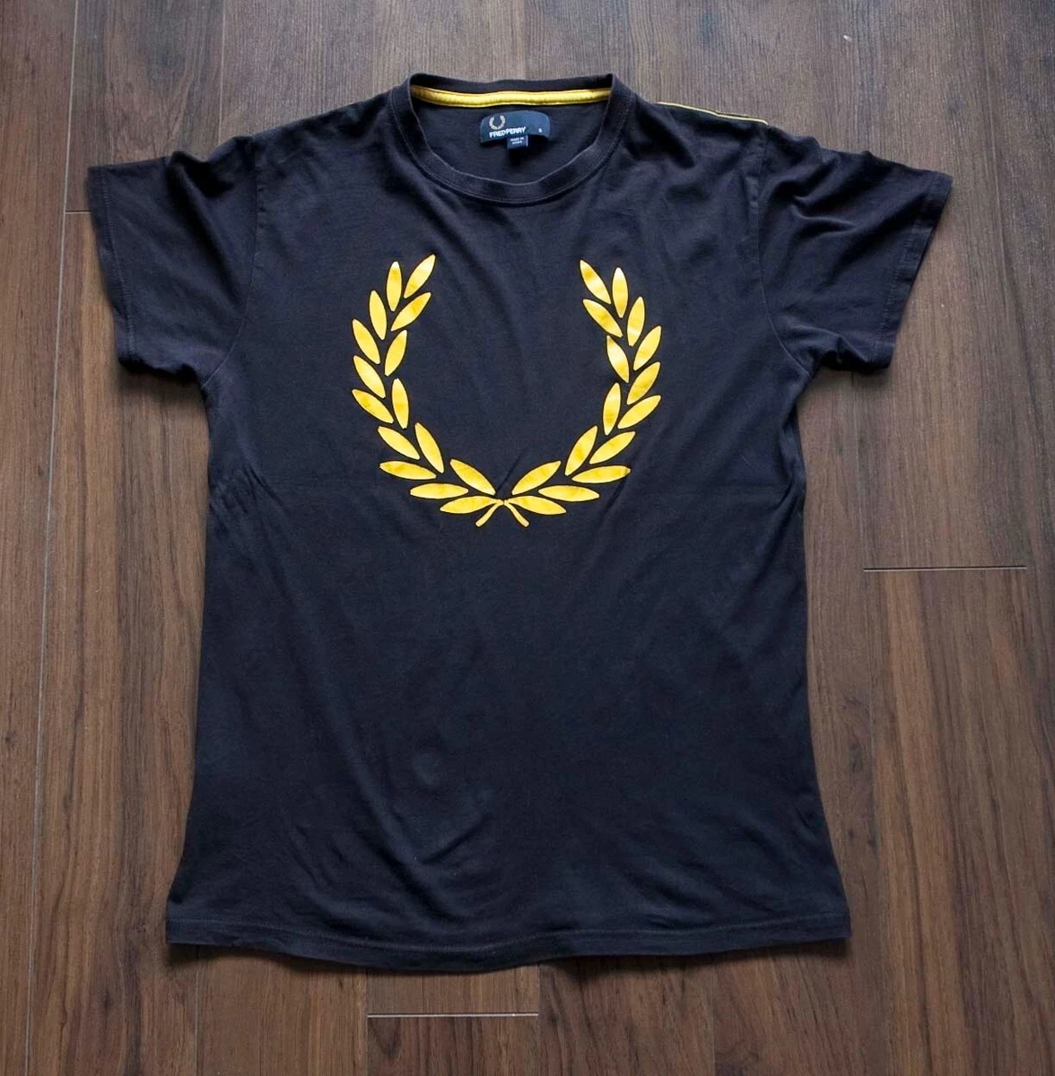 Fred perry big logo cheap