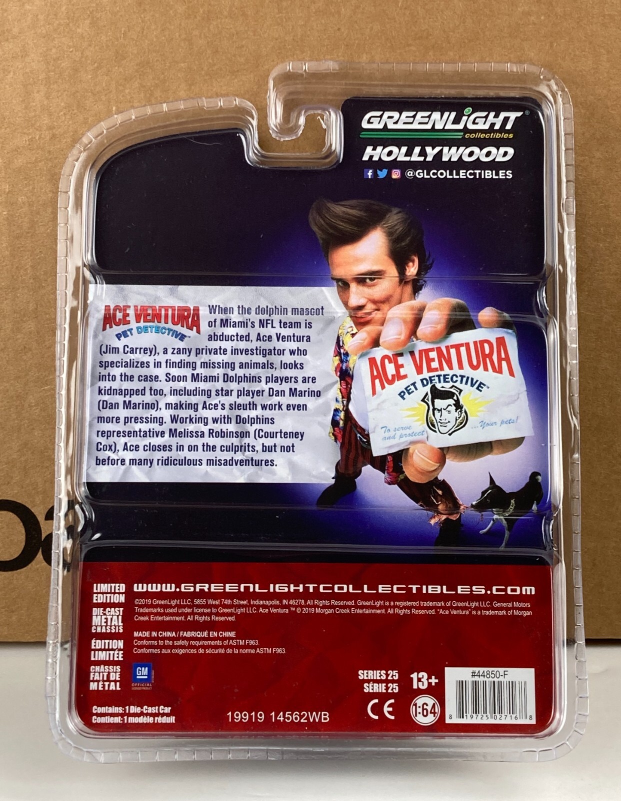 Greenlight ACE VENTURA PET DETECTIVE 1972 Chevrolet Monte Carlo 164