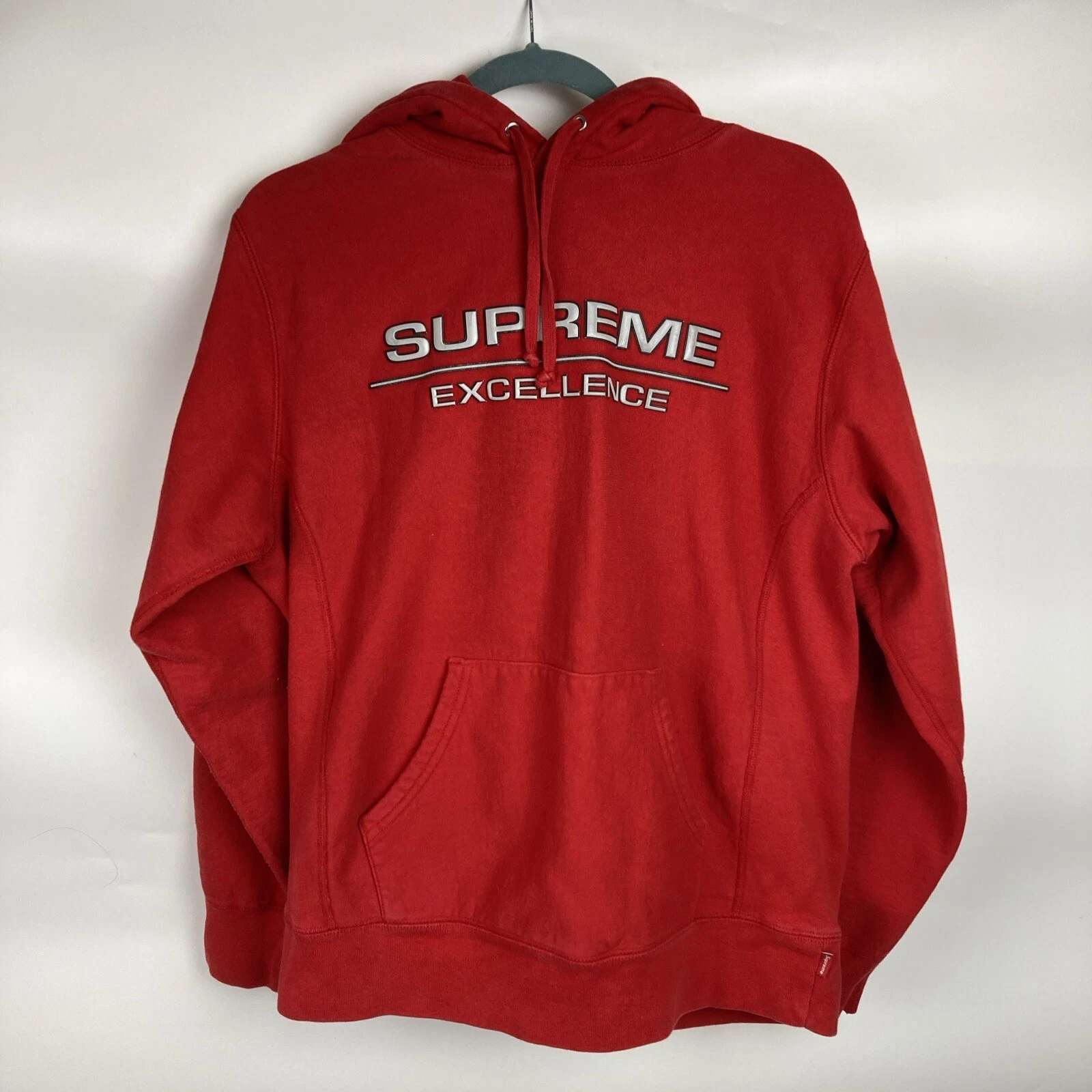 Sweat shirt à capuche rouge logo réfléchissant Supreme Excellence moyen