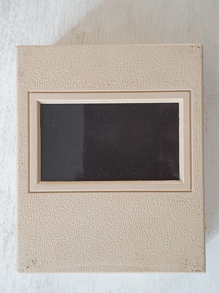 ACCESSORIO CONSOLE PORTA FLOPPY 5, 1/4 PORTAFLOPPY COMMODORE 64 C64 #2 - Immagine 2 di 2