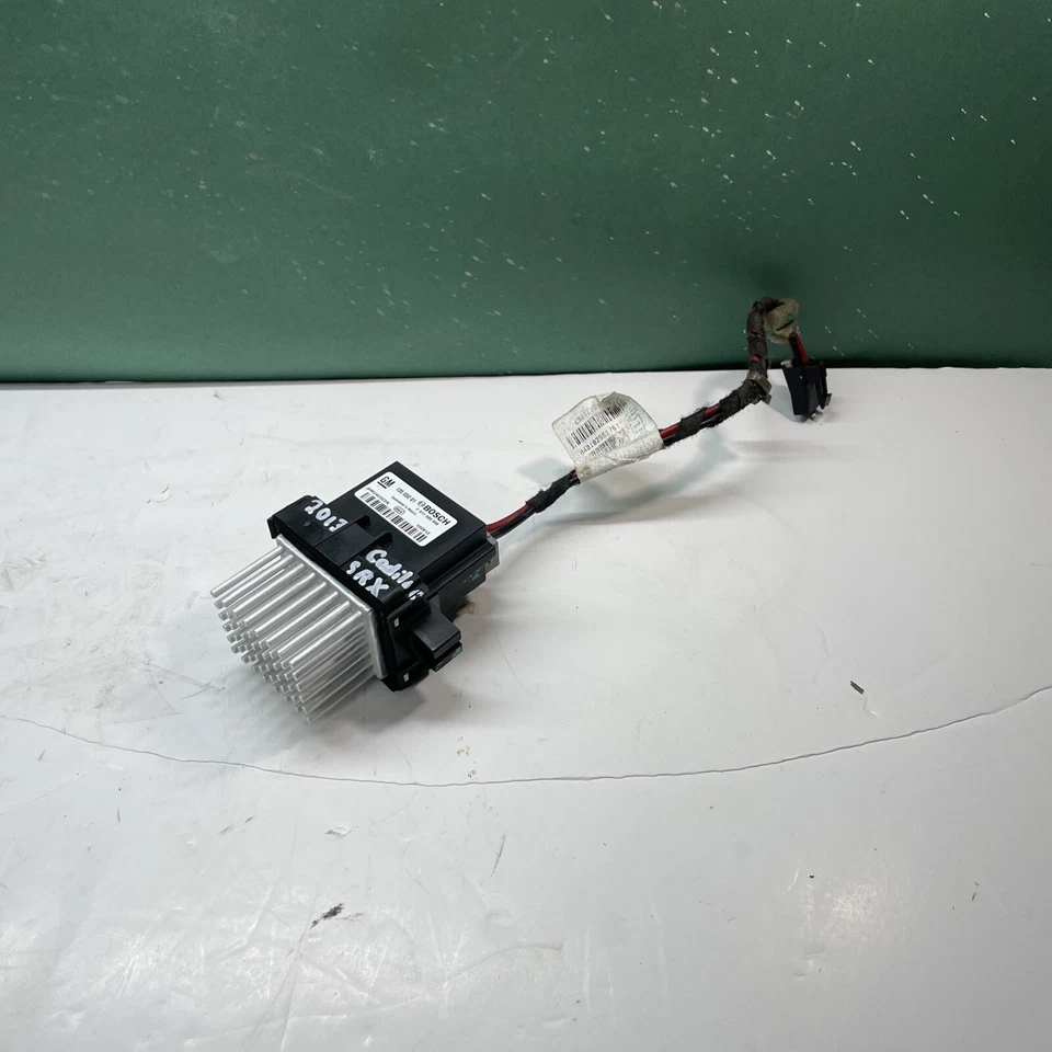 2010-2012 凯迪拉克 SRX 加热器鼓风机电机电阻控制模块 13503201 原始设备制造商 — 第 2/4 张图片