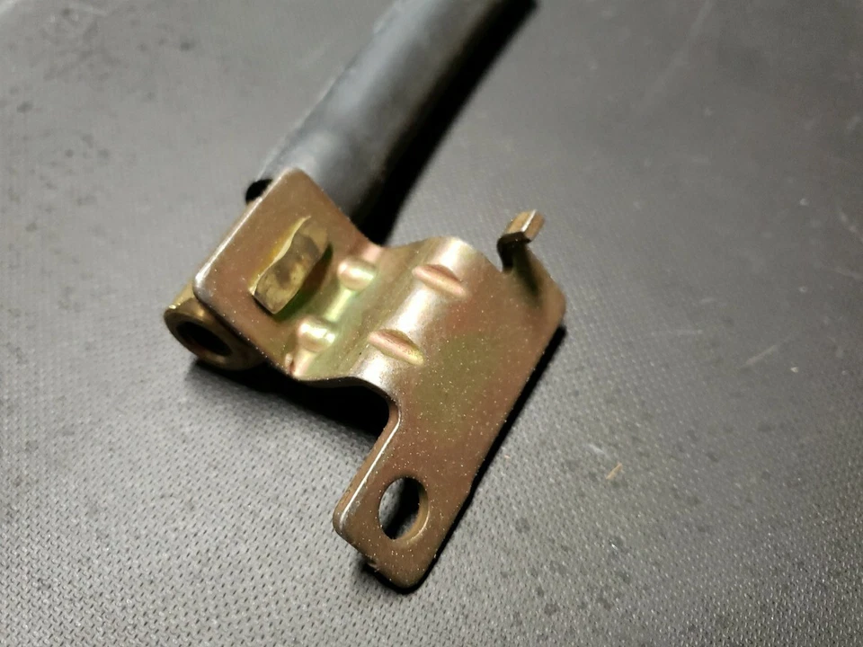 Componentes de freno para Ford OEM 03-11 Crown Victoria - Manguera de freno izquierda 3W1Z2A442BA Foto 2 de 4