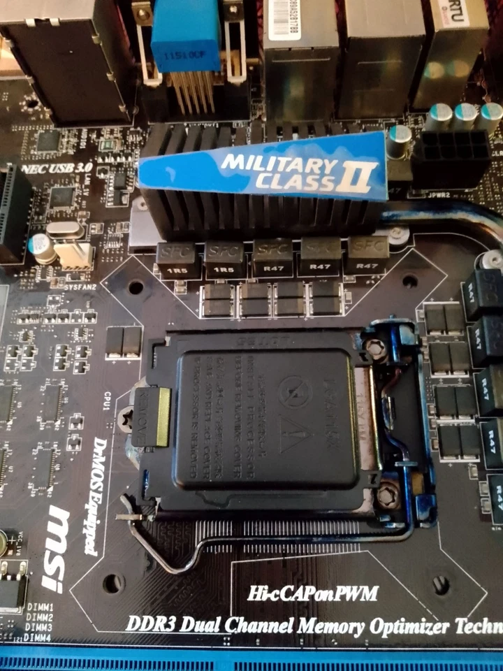 Carte Mère MSI Z68A-GD65 B3, LGA 1155, DDR3, HDMI, DVI, VGA, Boite + Accessoires - Photo 3/4