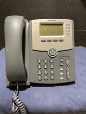 Cisco Small Business 4-Line2 Port PoE LCD Display VOIP Phone - SPA504G