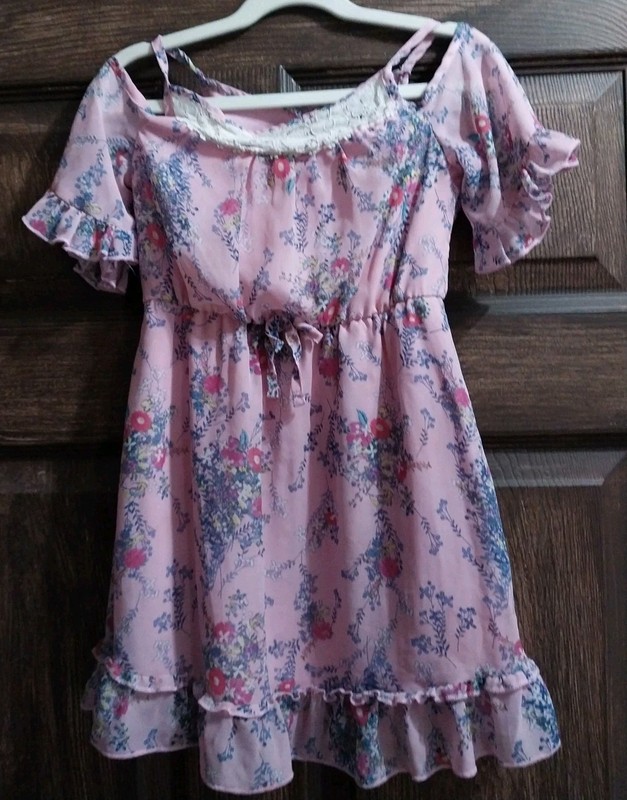 Girls Pink Floral Cold Shoulder Ruffle Dress by Pink Violet size 6/6X