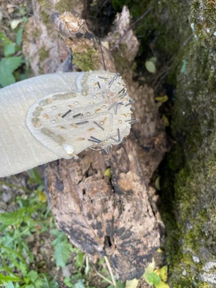 Sombrero de Colección Años 50 Milán Alta Costura con Cuentas Gorra Marfil con Lentejuelas Perlas Talla Única Foto 3 de 4