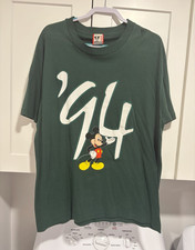 Vintage 94  Walt Disney World Mickey Mouse Graphic T-Shirt Green Adult L