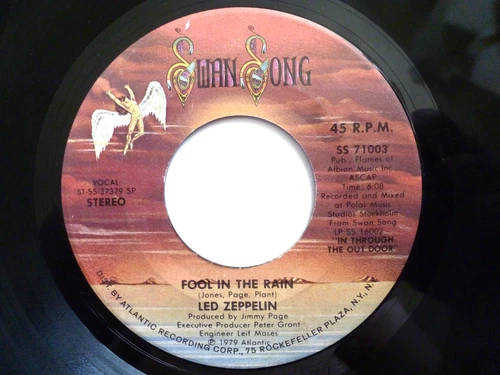LED ZEPPELIN 45 RPM 7" VINYL - Fool In The Rain / Hot Dog