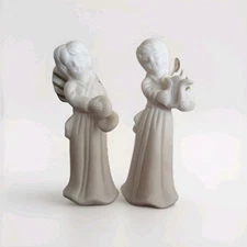 Vintage Set of 2 Porcelain Angels – Artmark Chicago Ltd. Treasury of Gifts