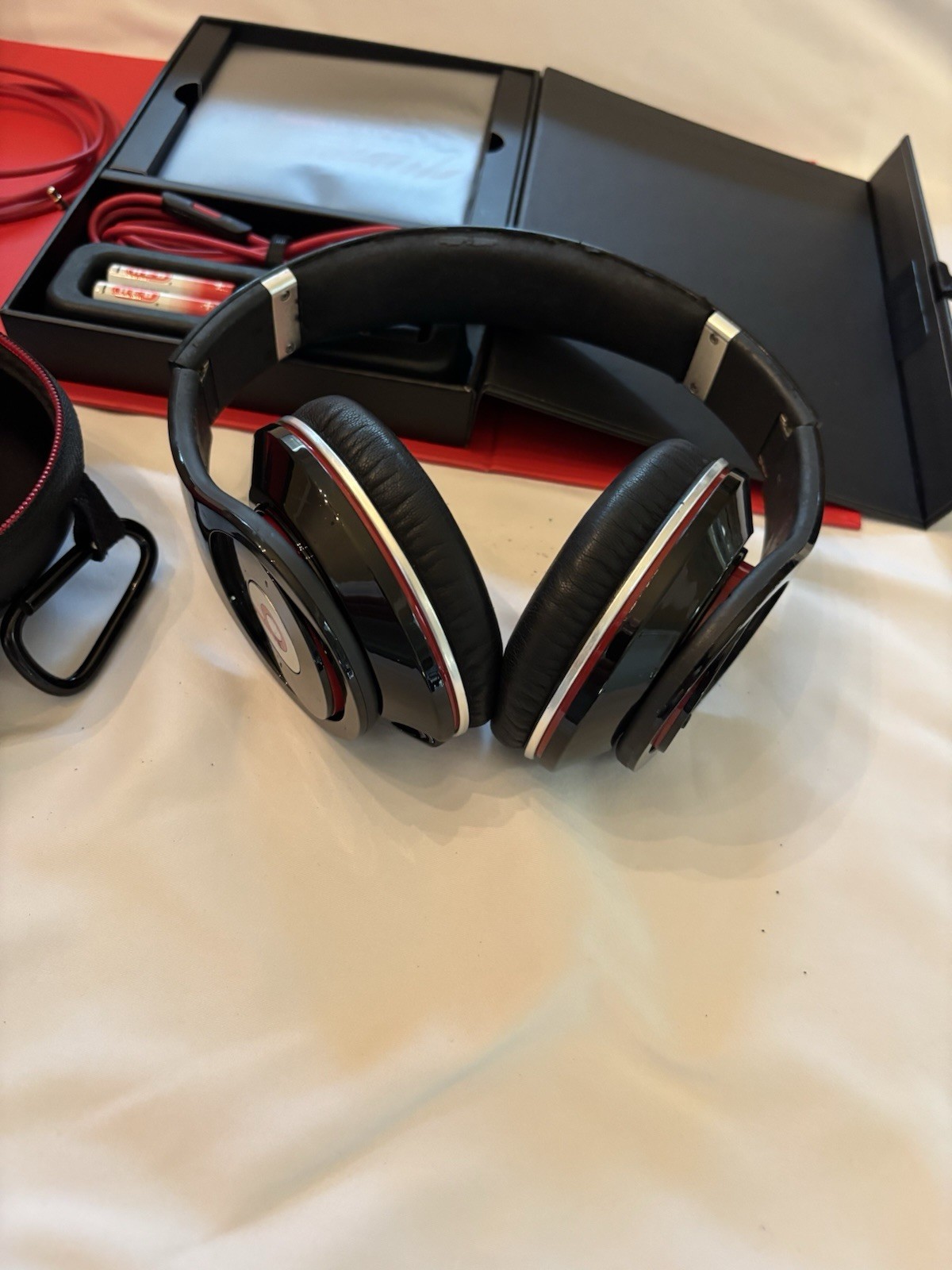 Beats By Dr. Dre Beats Studio Over-The-Ear Headphones Black Used W/box