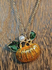 Halloween Thanksgiving Fall Autumn Harvest Pumpkin Pendant Necklace 17 Inch