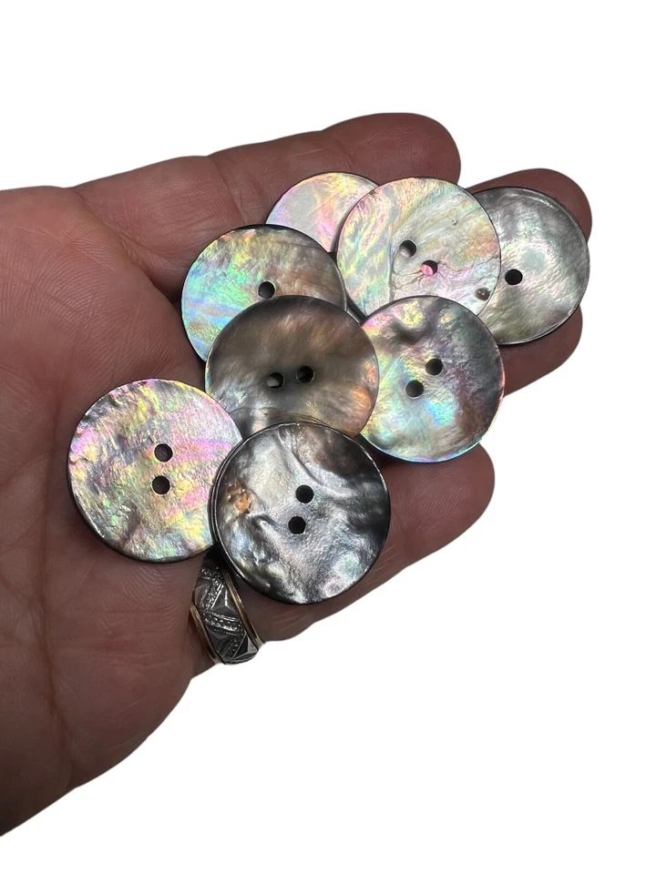 8 Botones Madreperla Tamaño Mediano 2 Agujeros Artesanía Natural (BTN2) Foto 2 de 4