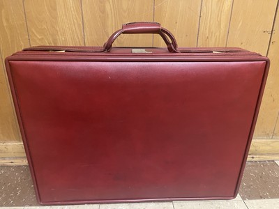 Hartmann Vintage Belting Leather Suitcase Red