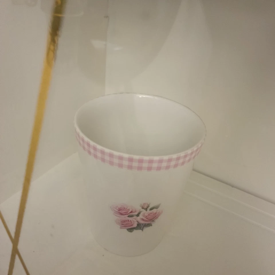 Потертый шик Vace с розовой наклейкой - Изображение 4 из 4