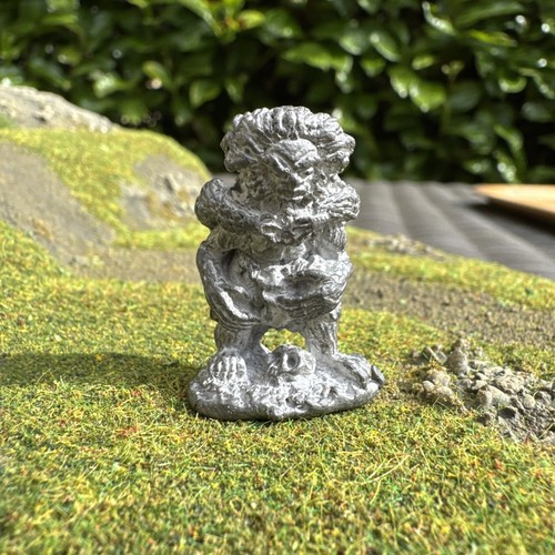 4 Undead Nazgul Wraith Ghoul Wight Zombie Vintage Metal Figures Job lot - Picture 3 of 9