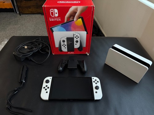 Nintendo Switch OLED Console HEG-001 *LIGHTLY USED - FANTASTIC CONDITION*