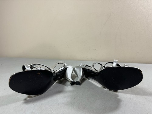 Kenneth Cole made in Spain women's silver leather strappy heels size 6.5 - Picture 3 of 3