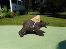 BROWN BEAR CUB by Safari Ltd/ toy/ 290729/ RETIRED/ dark brown