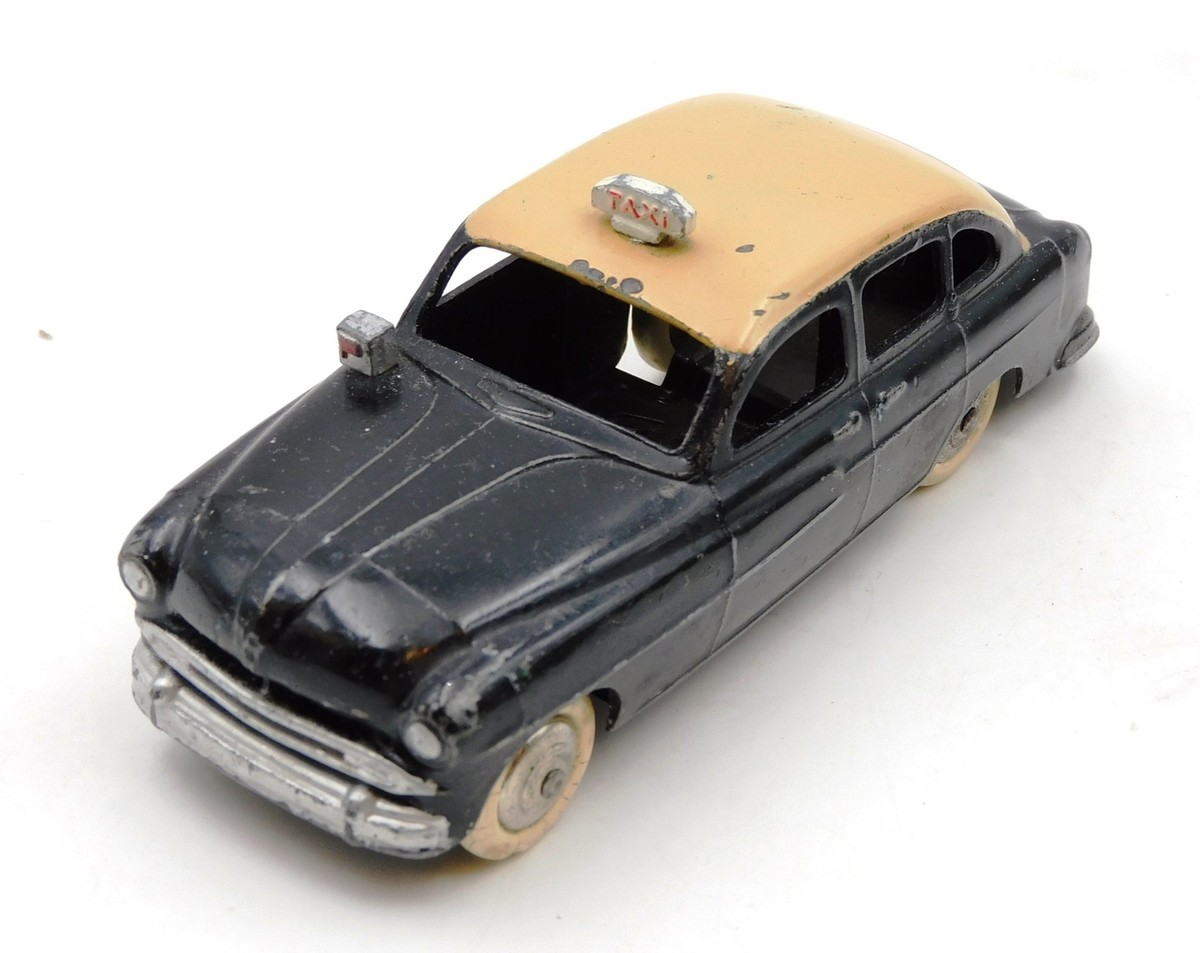 Dinky Toys 24 XT - Ford Vedette Taxi 1953 - Échelle 1/43 - Made In France - Zamak