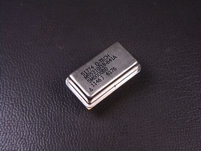M55310/18-B41A5M000000 Q-Tech Crystal Oscillator 5MHz Frequency 5V NOS