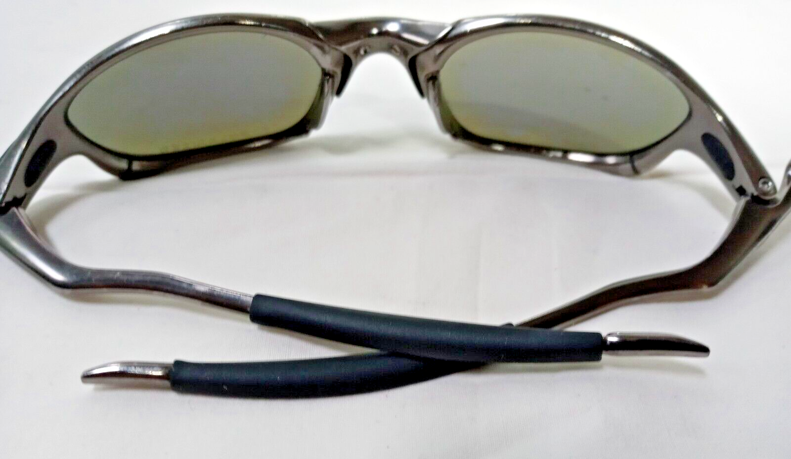 Oakley X Metal Juliet Infinite Hero Sunglasses 04145 5622 (00601106