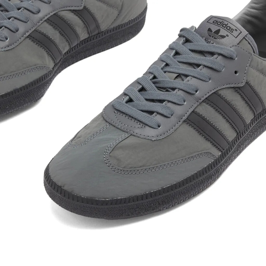 ☆ユニセックス☆adidas Originals SAMBA Grey Five/Core Black Adidas Samba OG in Grey Five, Core Black & Core black