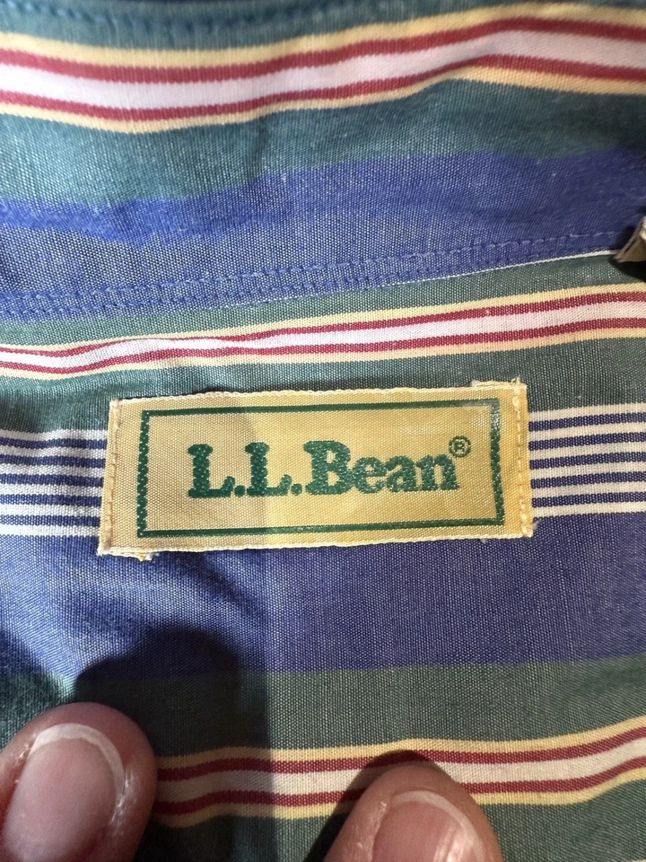 LL Bean Mens Shirt Regular Fit Button Up Short Sleeve Blue Design Size XL - Image 4 of 4